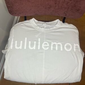 Lululemon White Crewneck Oversized T-Shirt